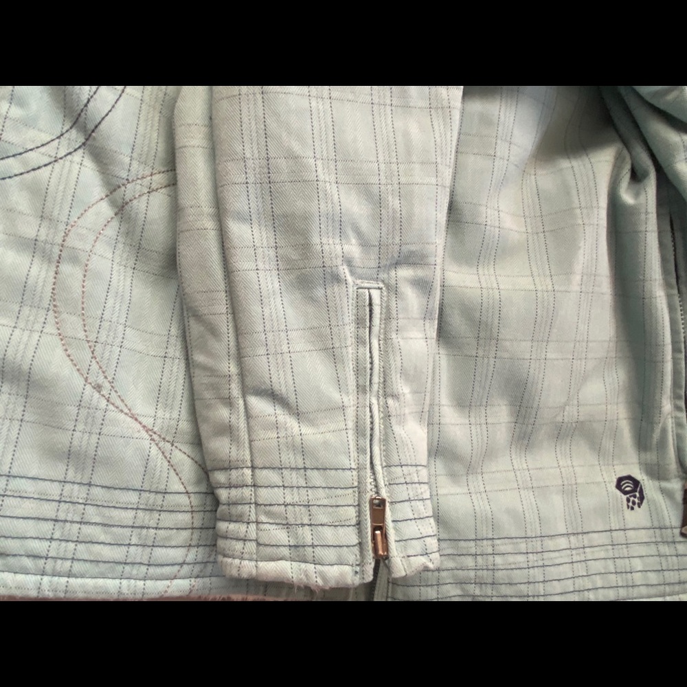 Mountain Hardware short coat - Picture 6 of 7